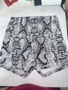 SHEIN High-Waist Snake Print Shorts - Black & White